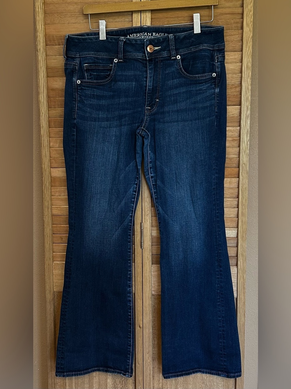 AE American Eagle Kick Boot bootcut stretch blue jeans womens size 12 Short